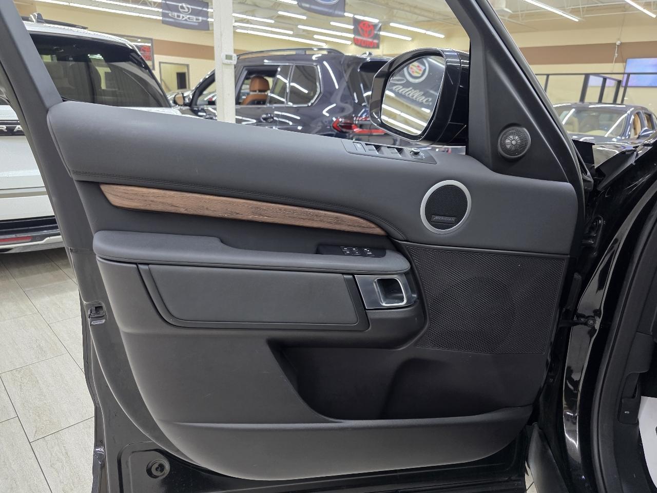 Land Rover Discovery HSE Td6 2018