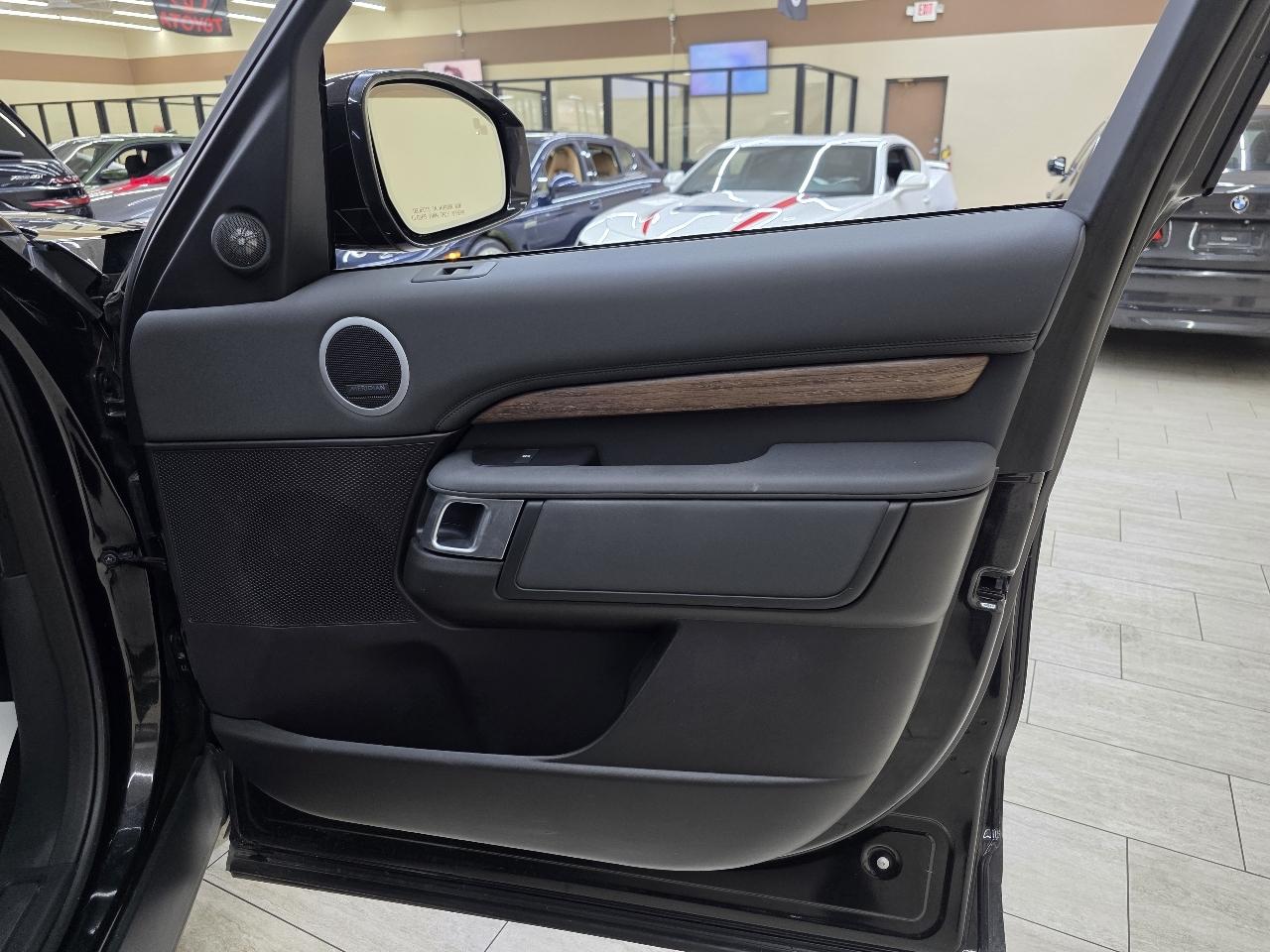 Land Rover Discovery HSE Td6 2018