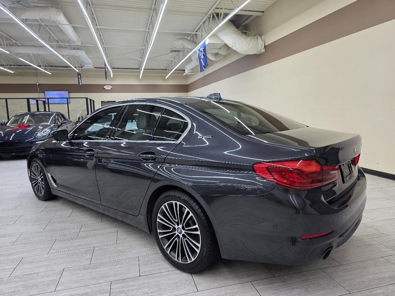 BMW 5-Series 530e iPerformance 2019
