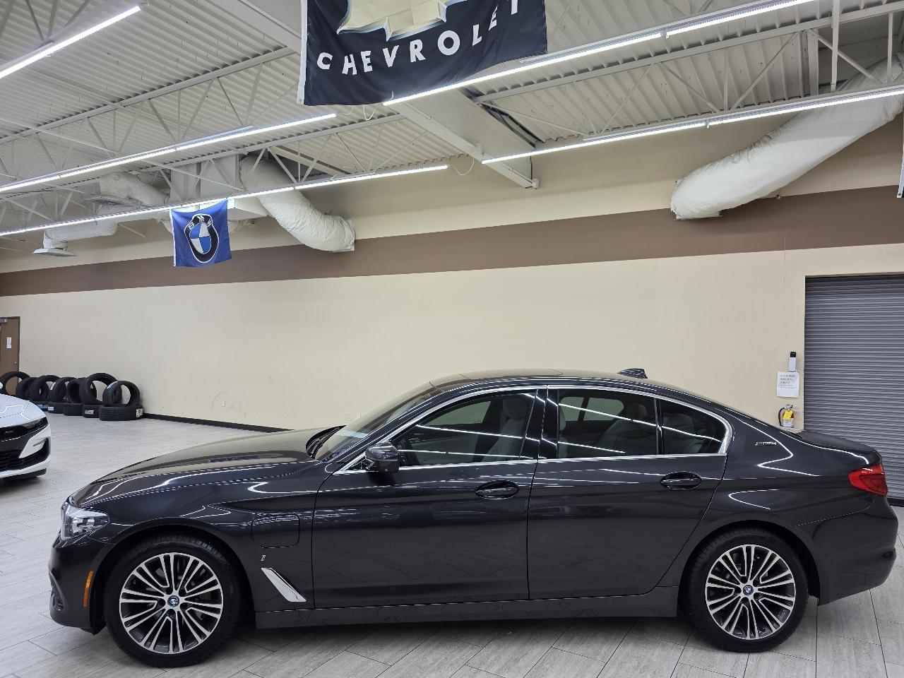 BMW 5-Series 530e iPerformance 2019