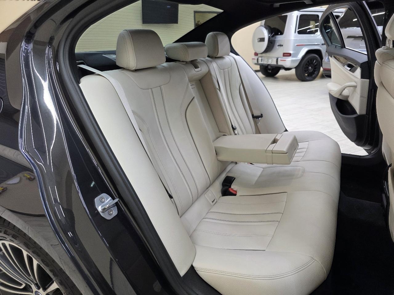 BMW 5-Series 530e iPerformance 2019