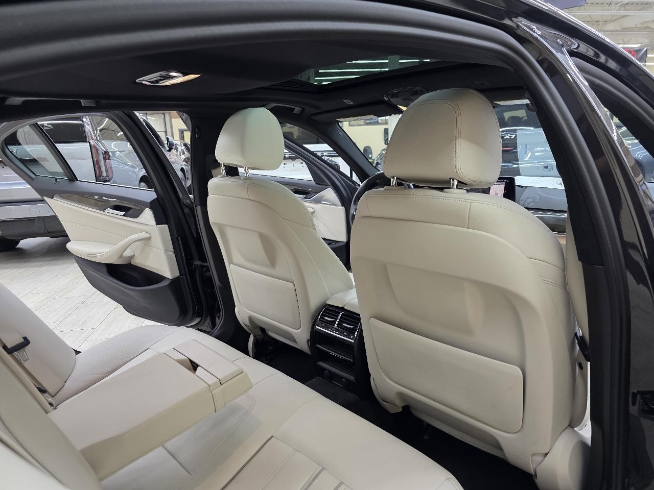 BMW 5-Series 530e iPerformance 2019