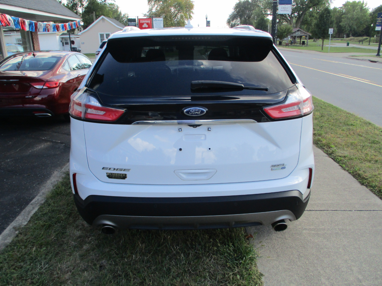 2019 Ford Edge SEL photo 5