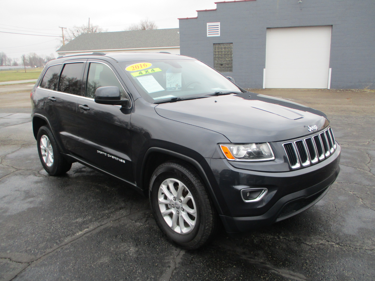Jeep Grand Cherokee Laredo 4WD 2016