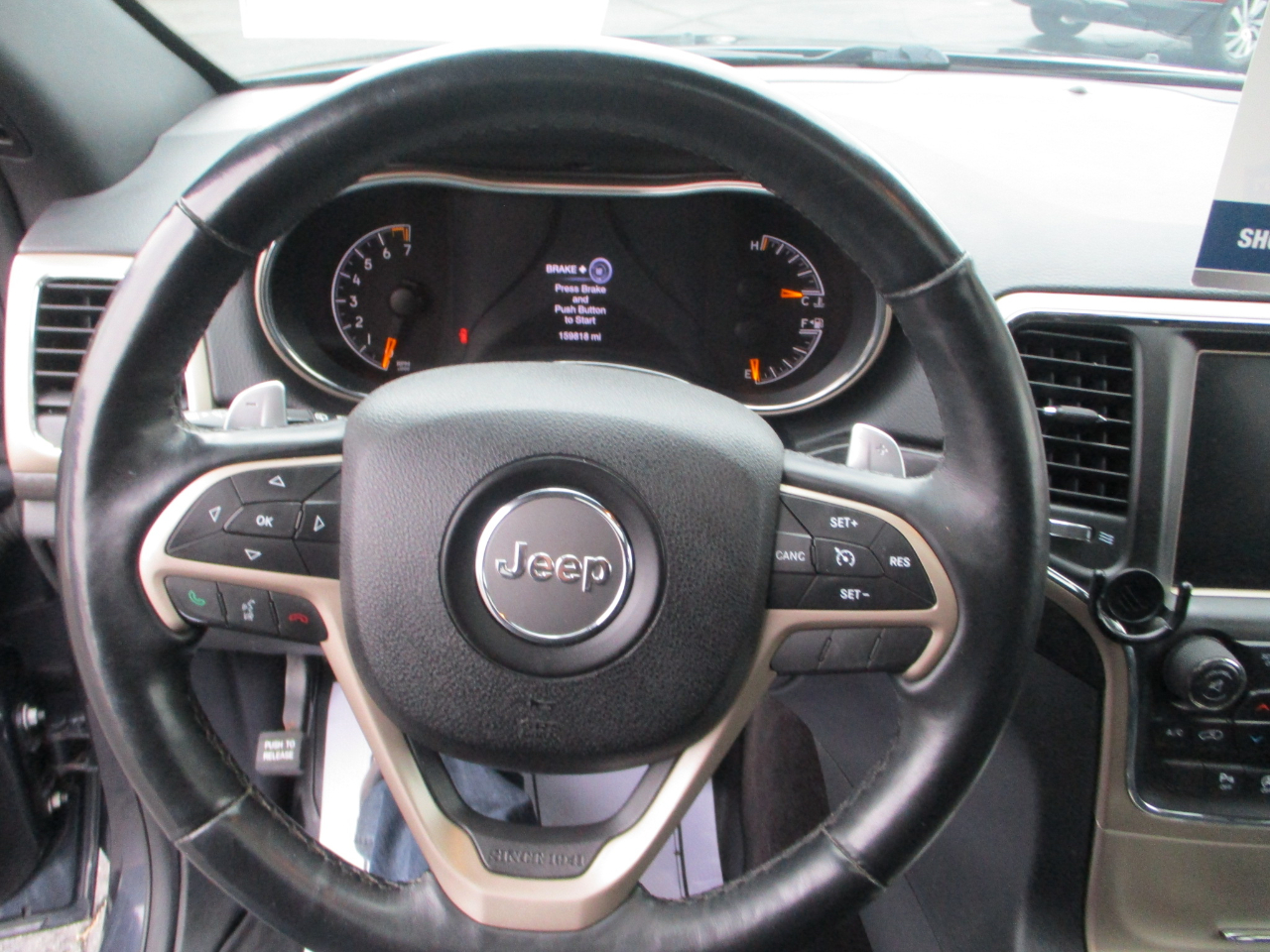 Jeep Grand Cherokee Laredo 4WD 2016