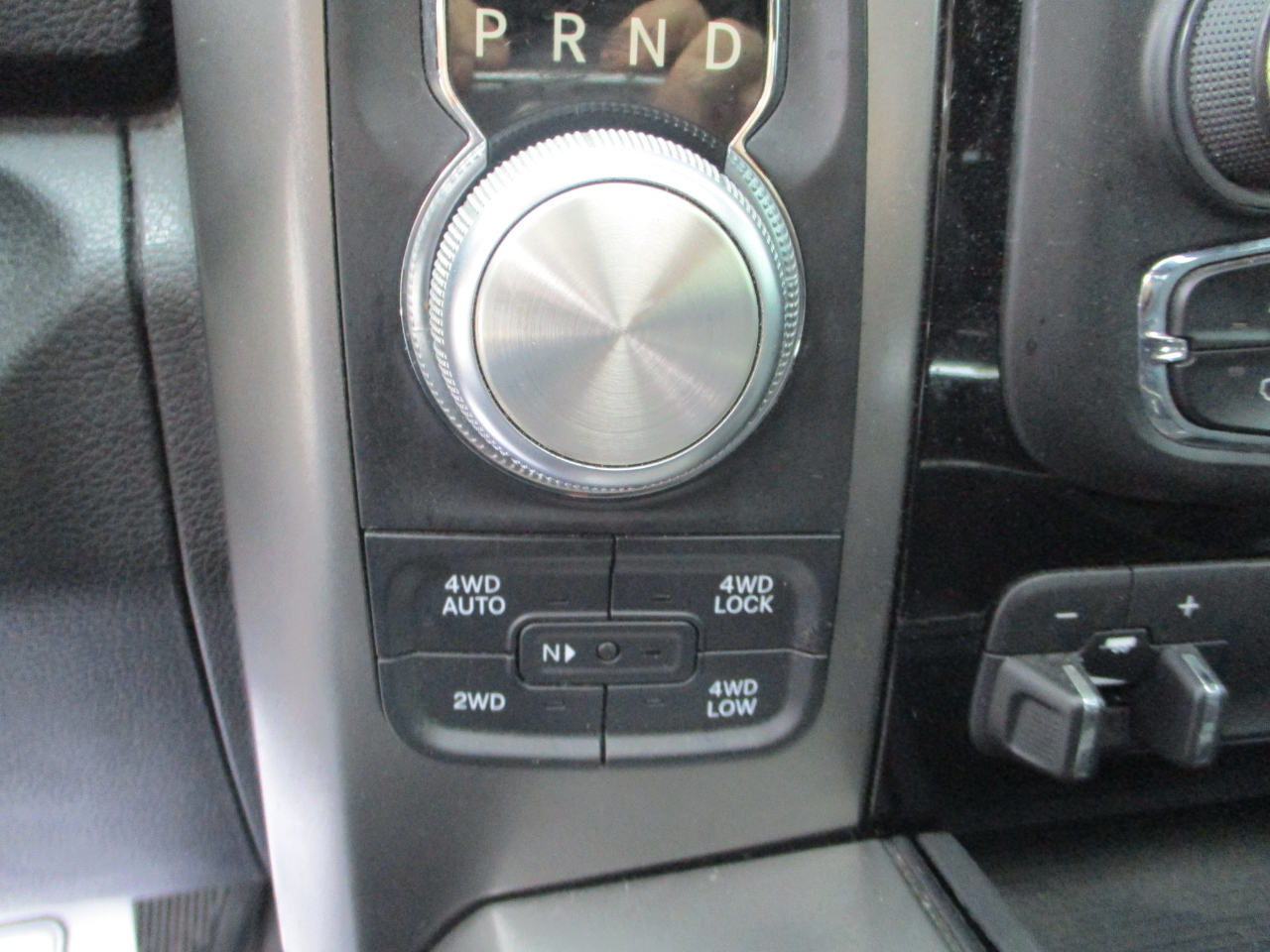 RAM 1500 Sport Crew Cab SWB 4WD 2017