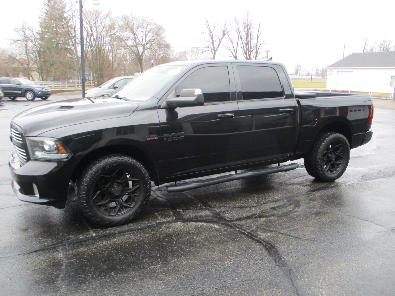 RAM 1500 Sport Crew Cab SWB 4WD 2017