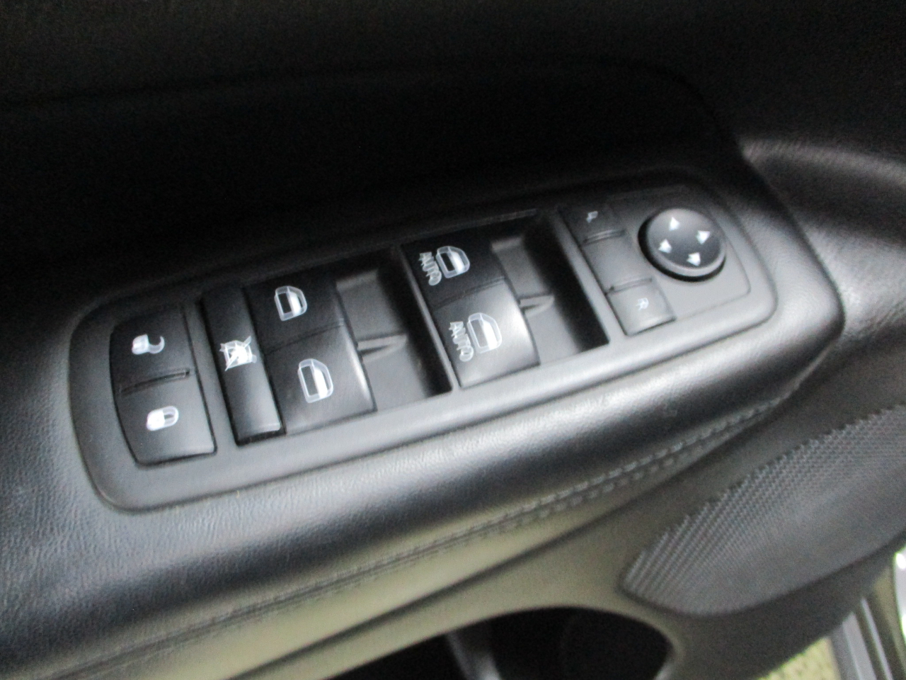 Jeep Grand Cherokee Altitude 4D SUV 4WD 2019