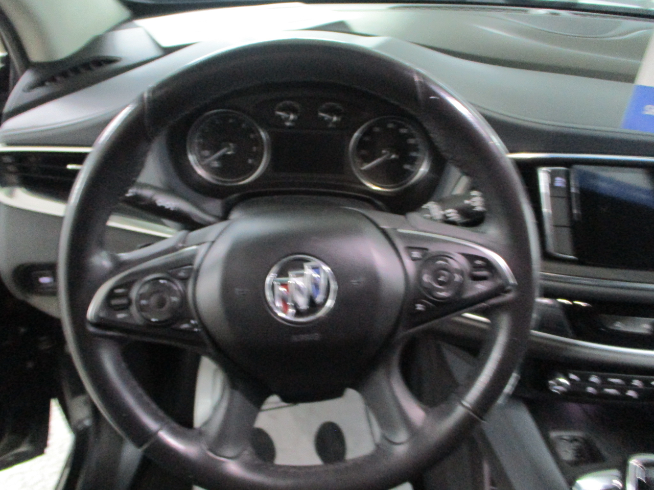 Buick Enclave Essence FWD 2020