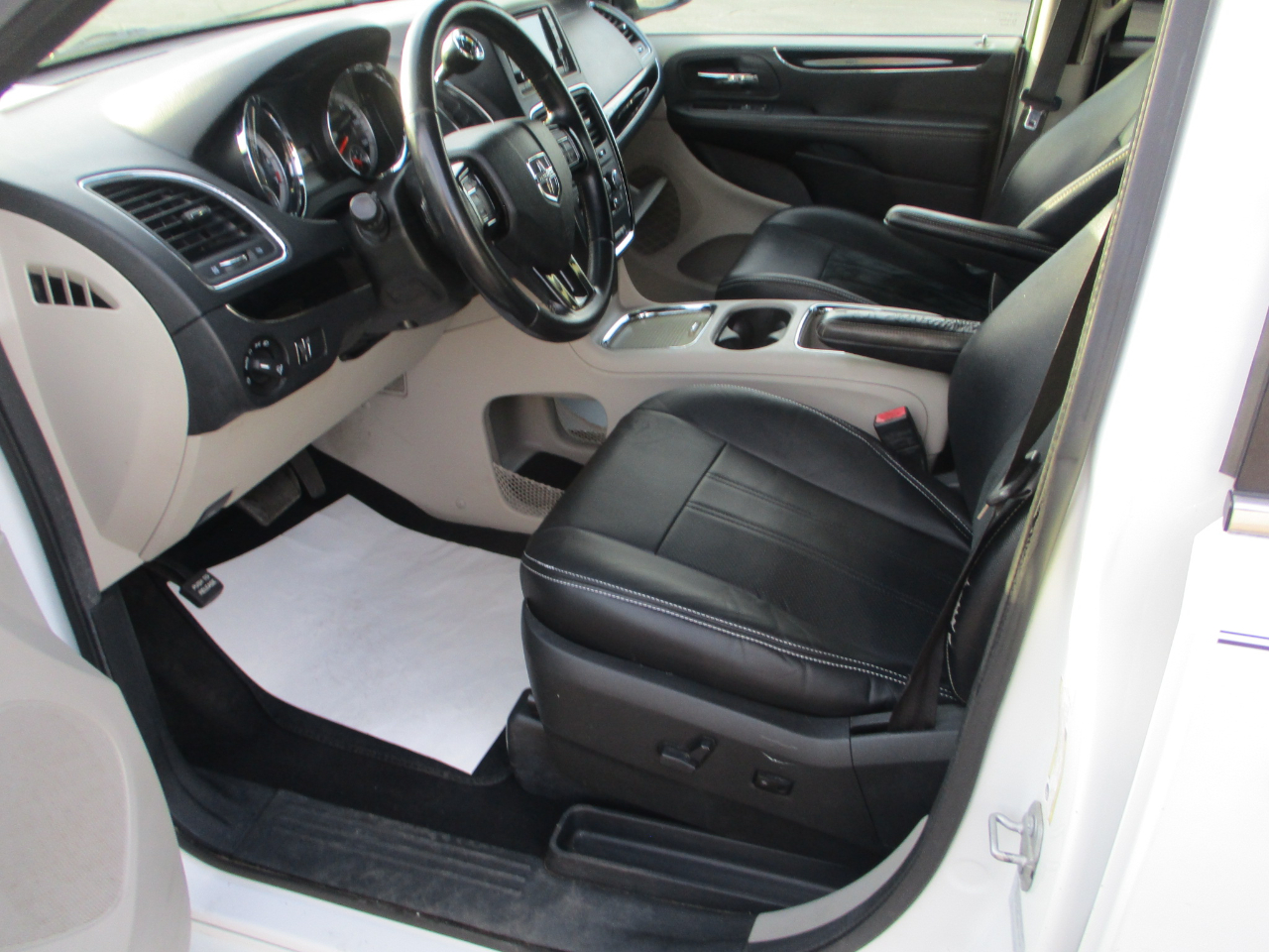 Dodge Grand Caravan SXT 2017