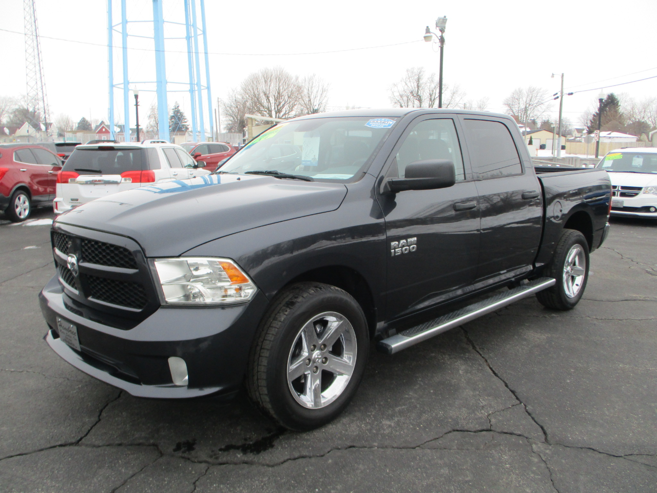 RAM 1500 Tradesman Crew Cab SWB 4WD 2018