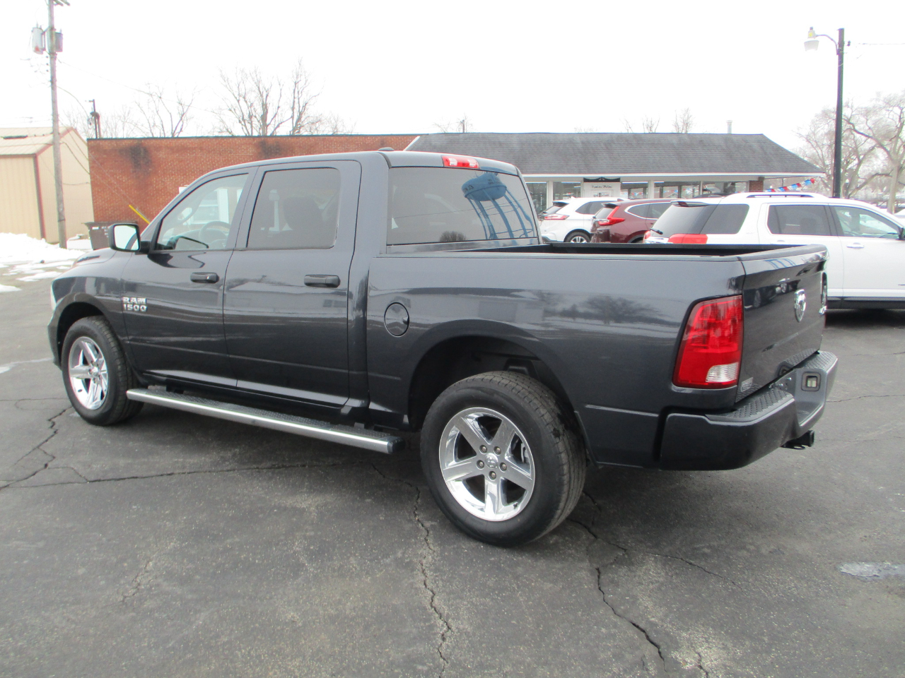 RAM 1500 Tradesman Crew Cab SWB 4WD 2018