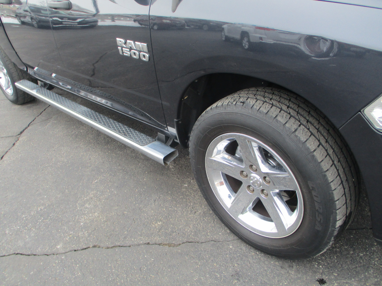 RAM 1500 Tradesman Crew Cab SWB 4WD 2018