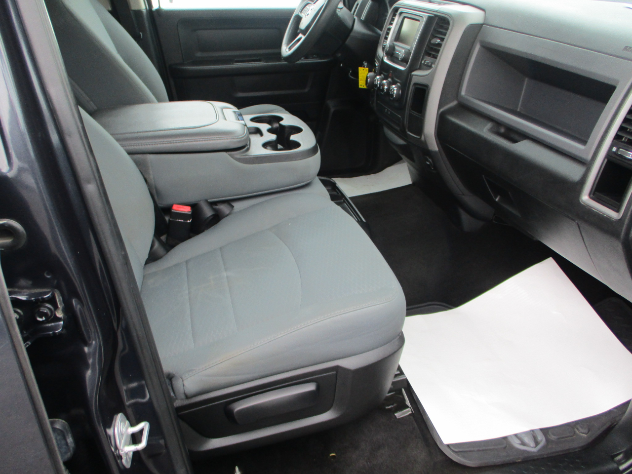 RAM 1500 Tradesman Crew Cab SWB 4WD 2018