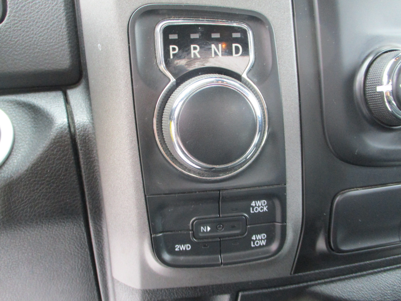 RAM 1500 Tradesman Crew Cab SWB 4WD 2018