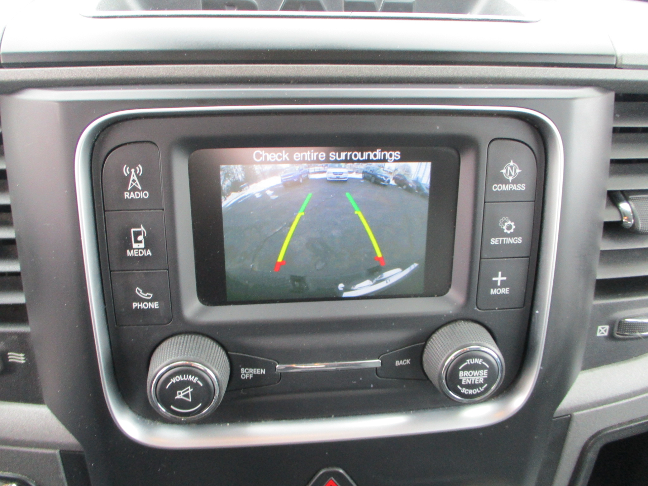 RAM 1500 Tradesman Crew Cab SWB 4WD 2018