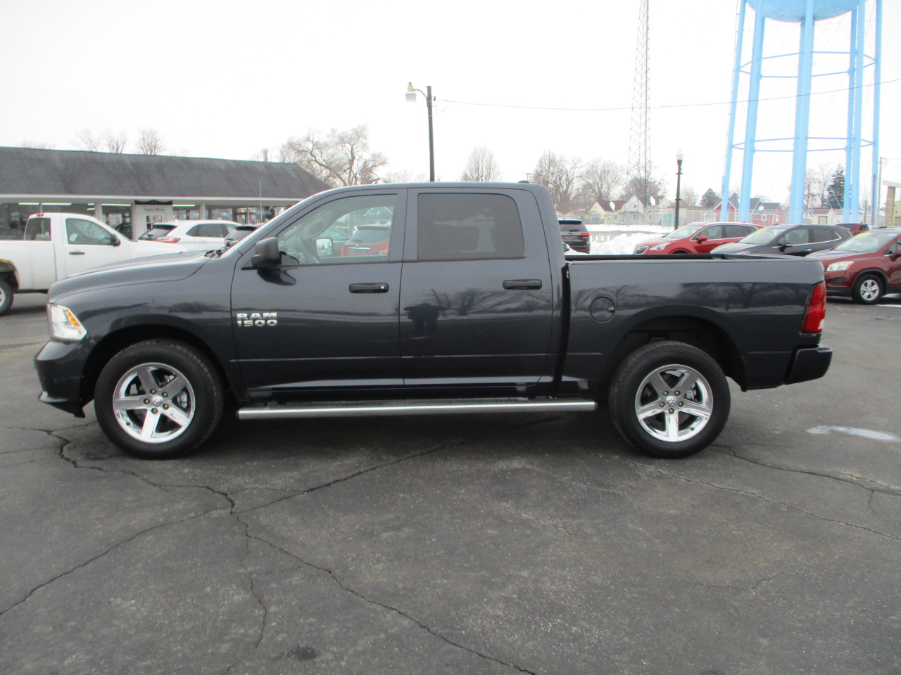 RAM 1500 Tradesman Crew Cab SWB 4WD 2018