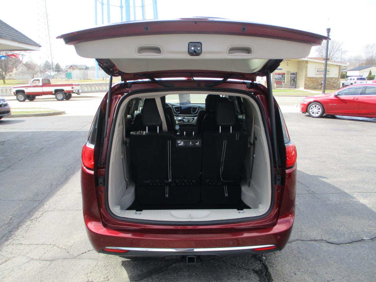 Chrysler Pacifica Touring-L Plus 2017