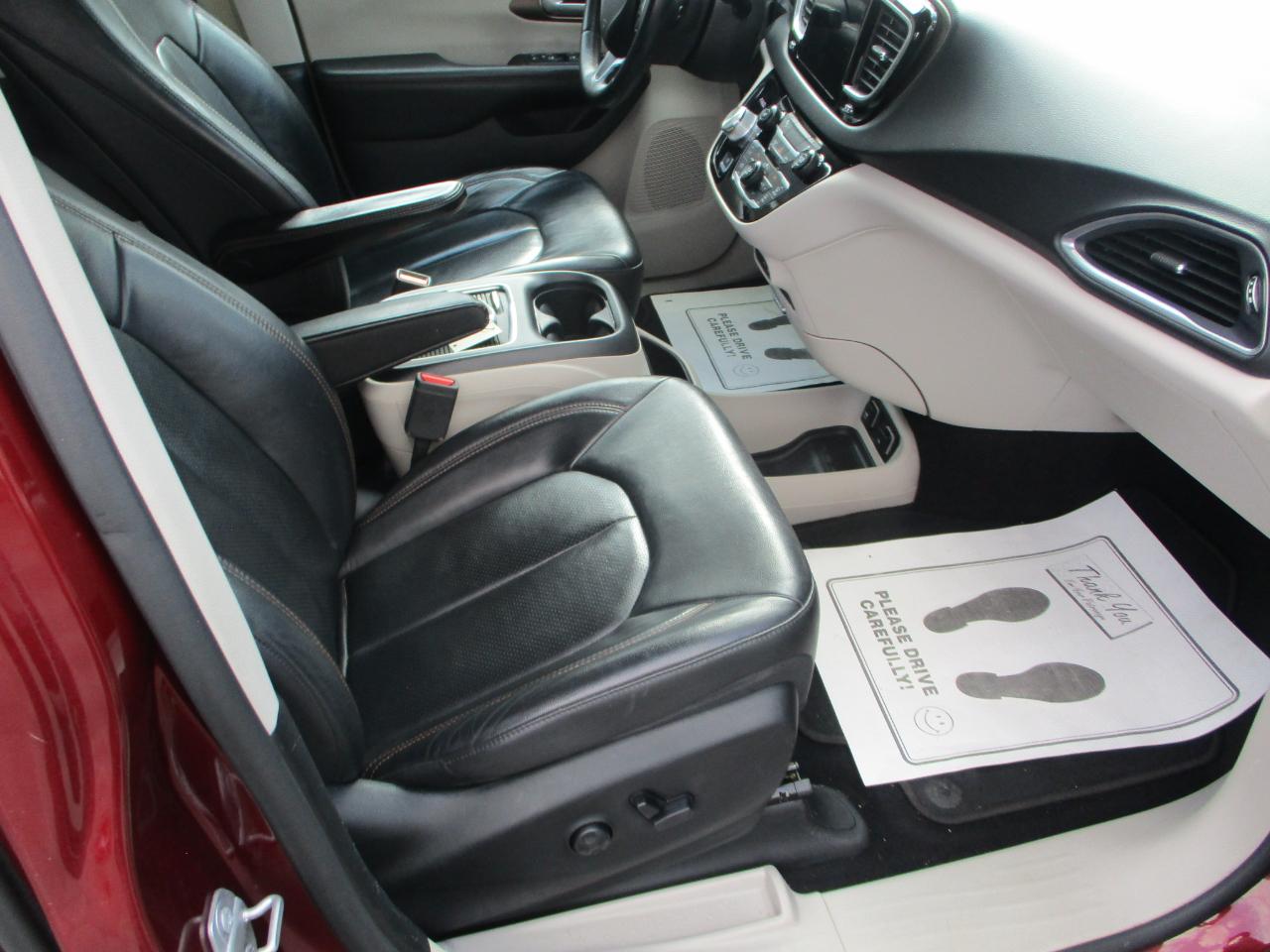 Chrysler Pacifica Touring-L Plus 2017