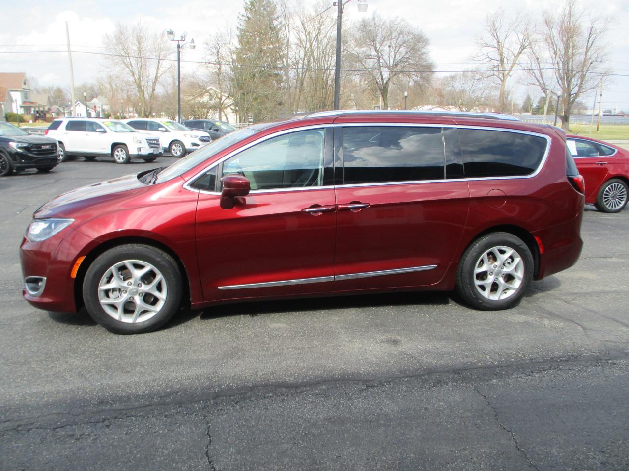 Chrysler Pacifica Touring-L Plus 2017