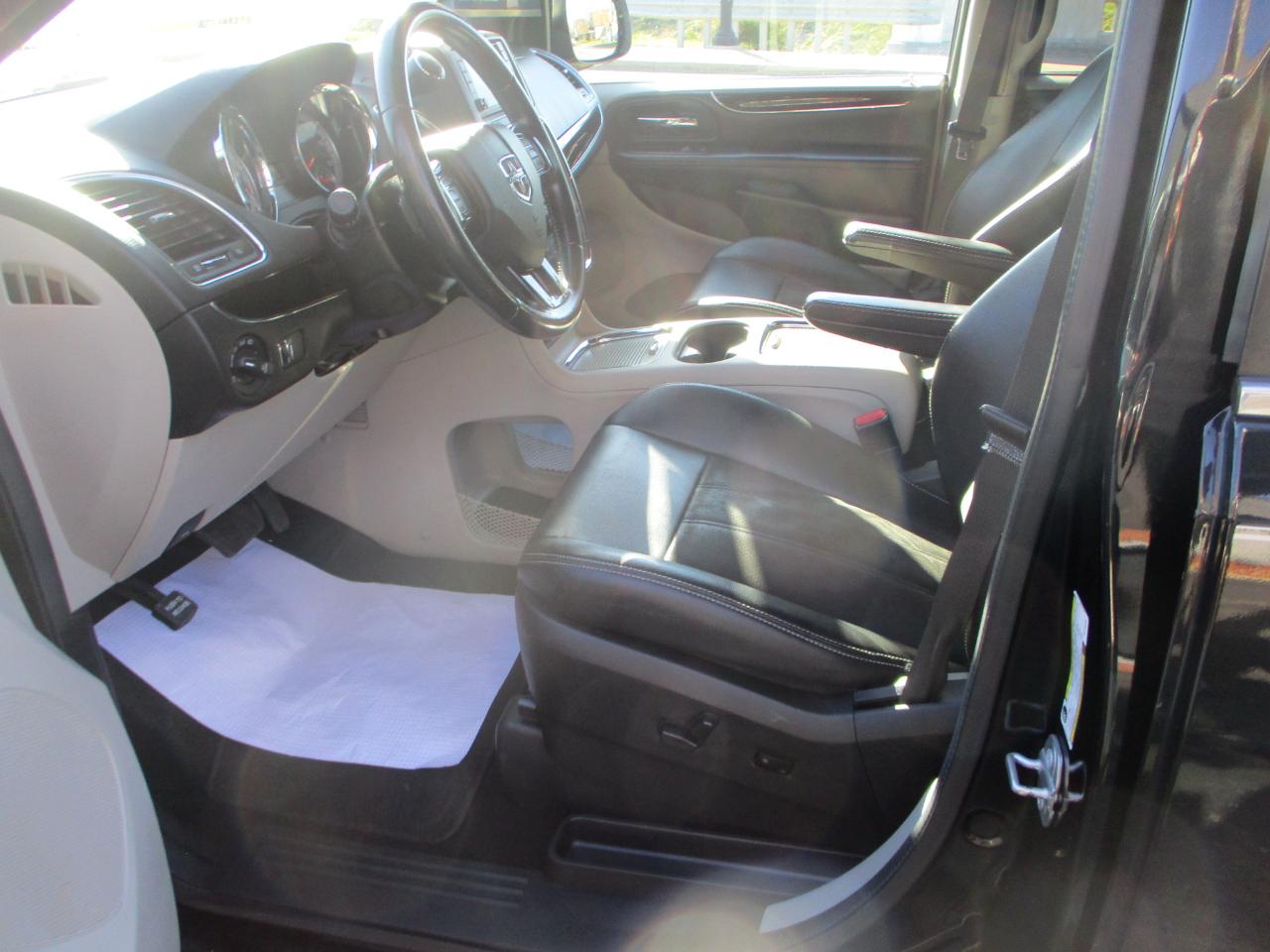 Dodge Grand Caravan SXT 2019