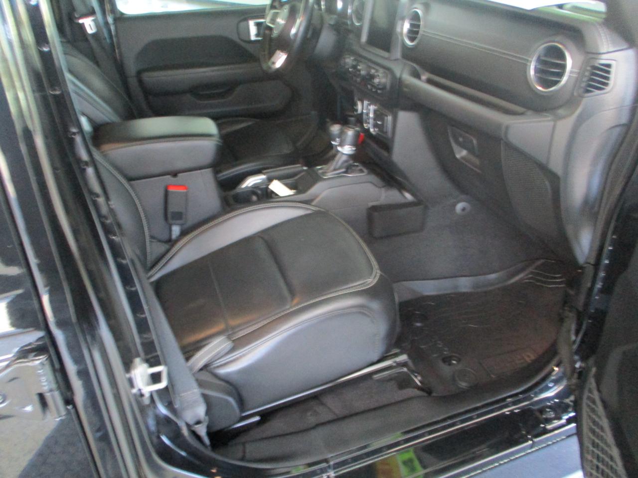 Jeep Wrangler Unlimited Sahara 2019