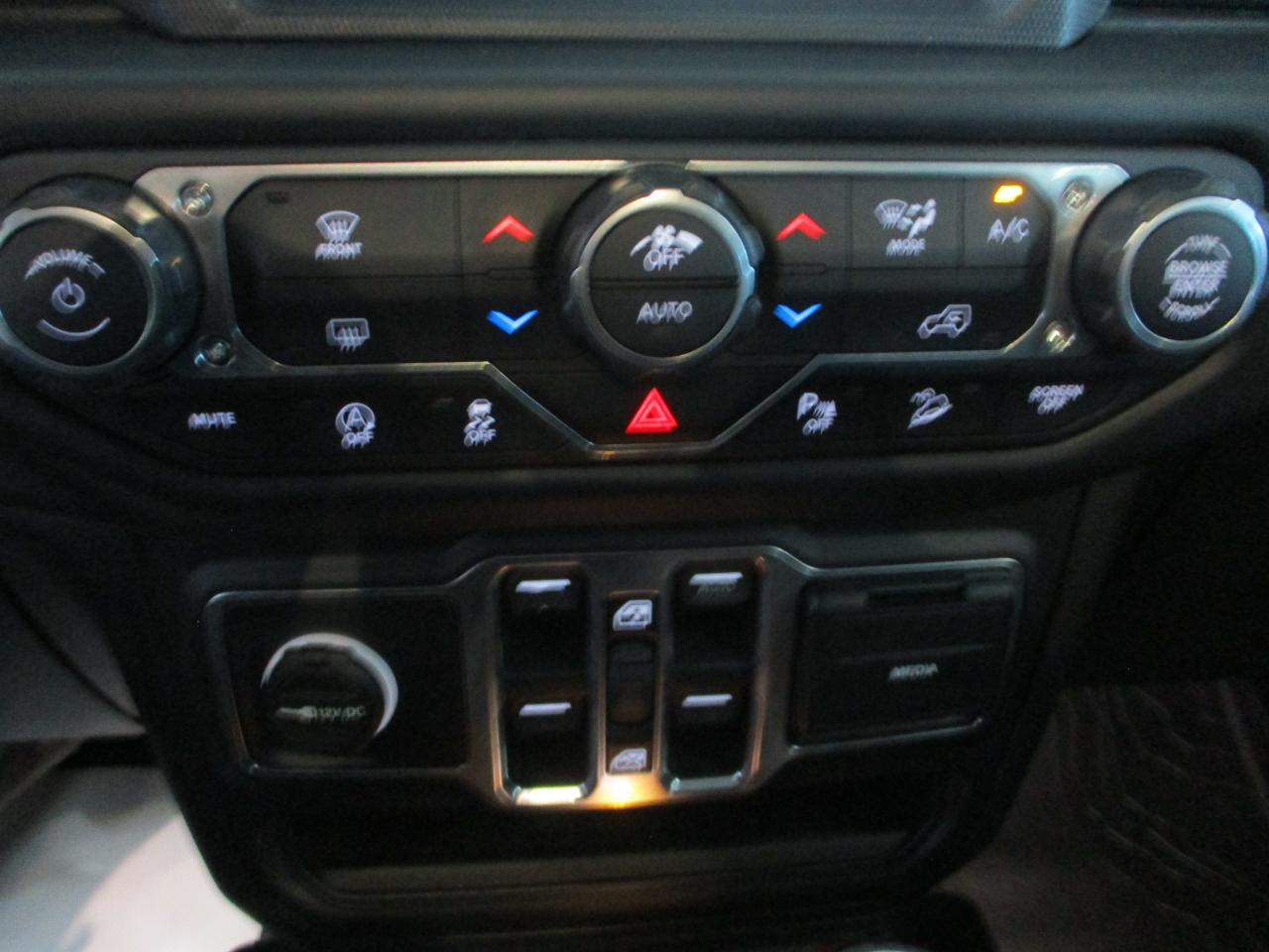 Jeep Wrangler Unlimited Sahara 2019