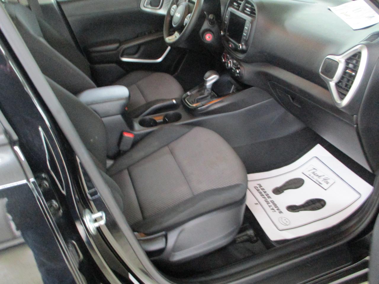 Kia Soul LX CVT 2024