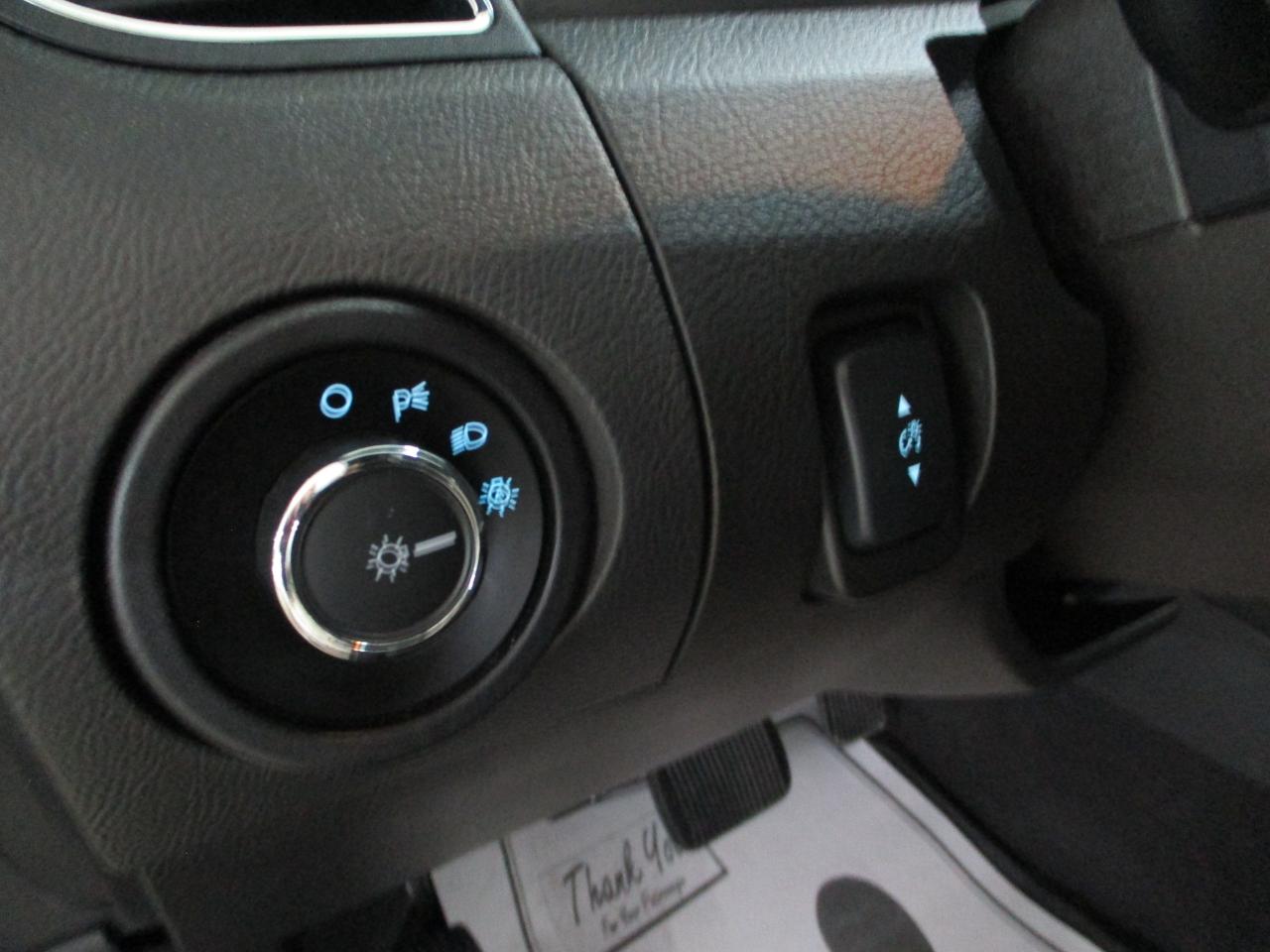 Ford Taurus SEL FWD 2019