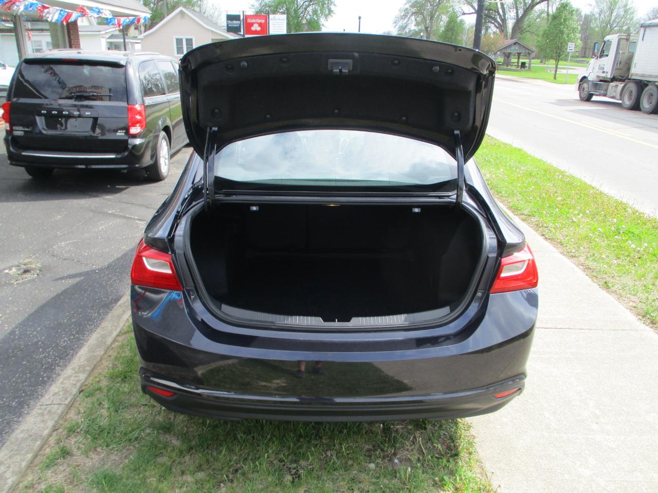 Chevrolet Malibu LS 2023