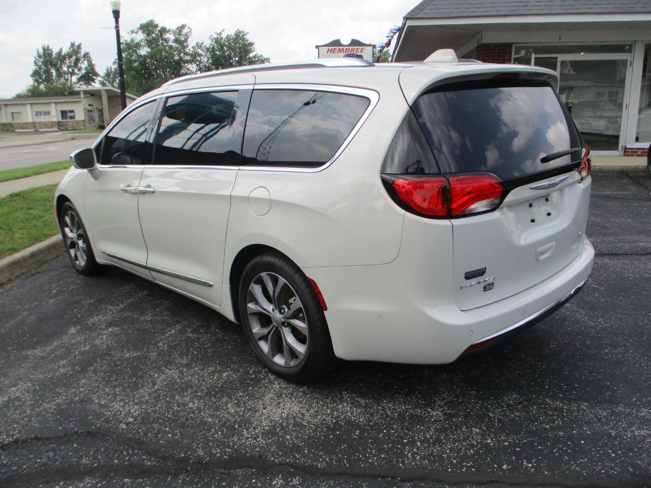 Chrysler Pacifica Limited 2020