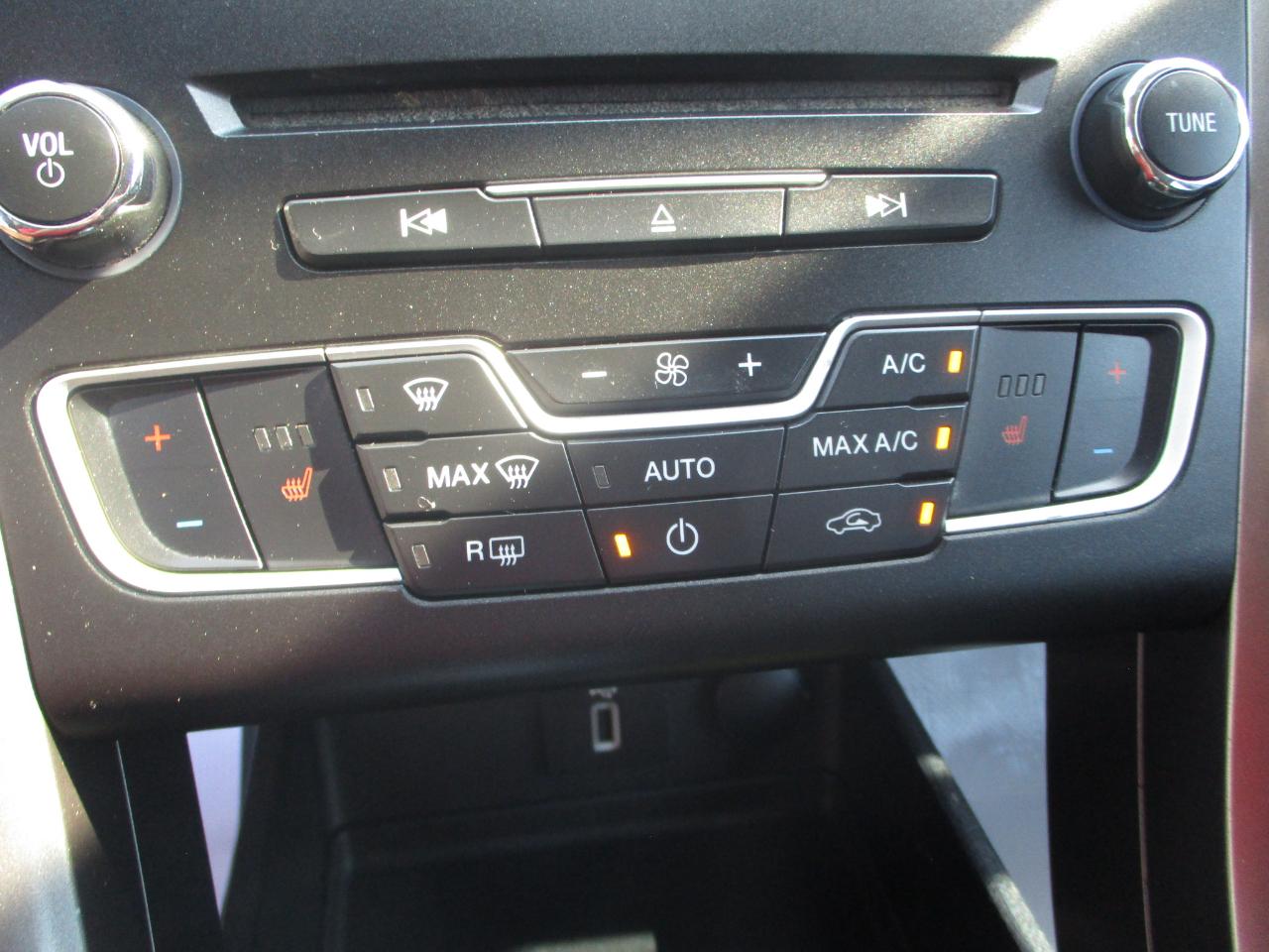Ford Fusion SE 2017