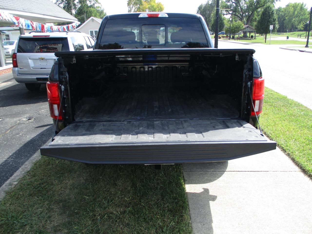 Ford F-150 SuperCrew 150" XLT 4WD 2019