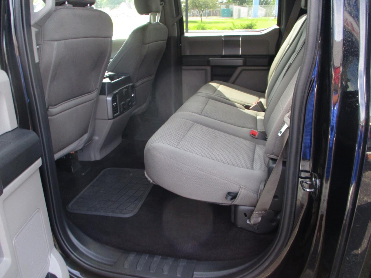Ford F-150 SuperCrew 150" XLT 4WD 2019