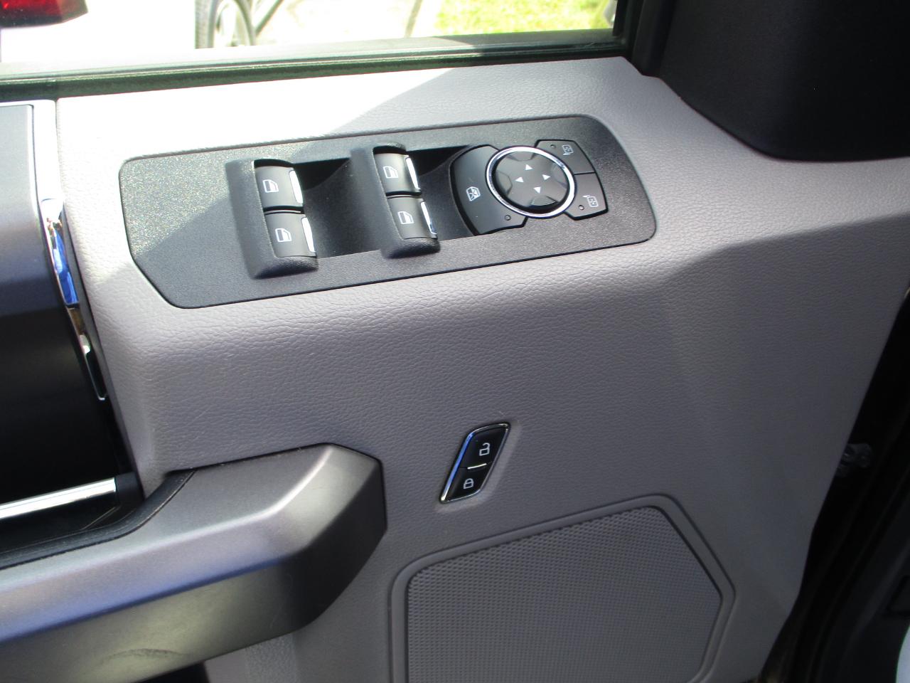 Ford F-150 SuperCrew 150" XLT 4WD 2019