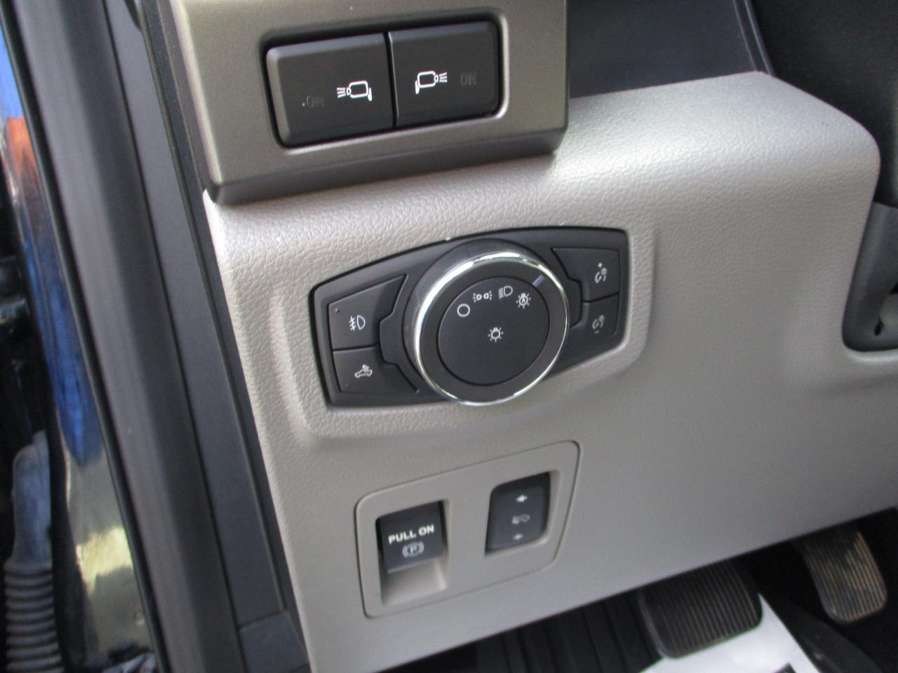 Ford F-150 SuperCrew 150" XLT 4WD 2019