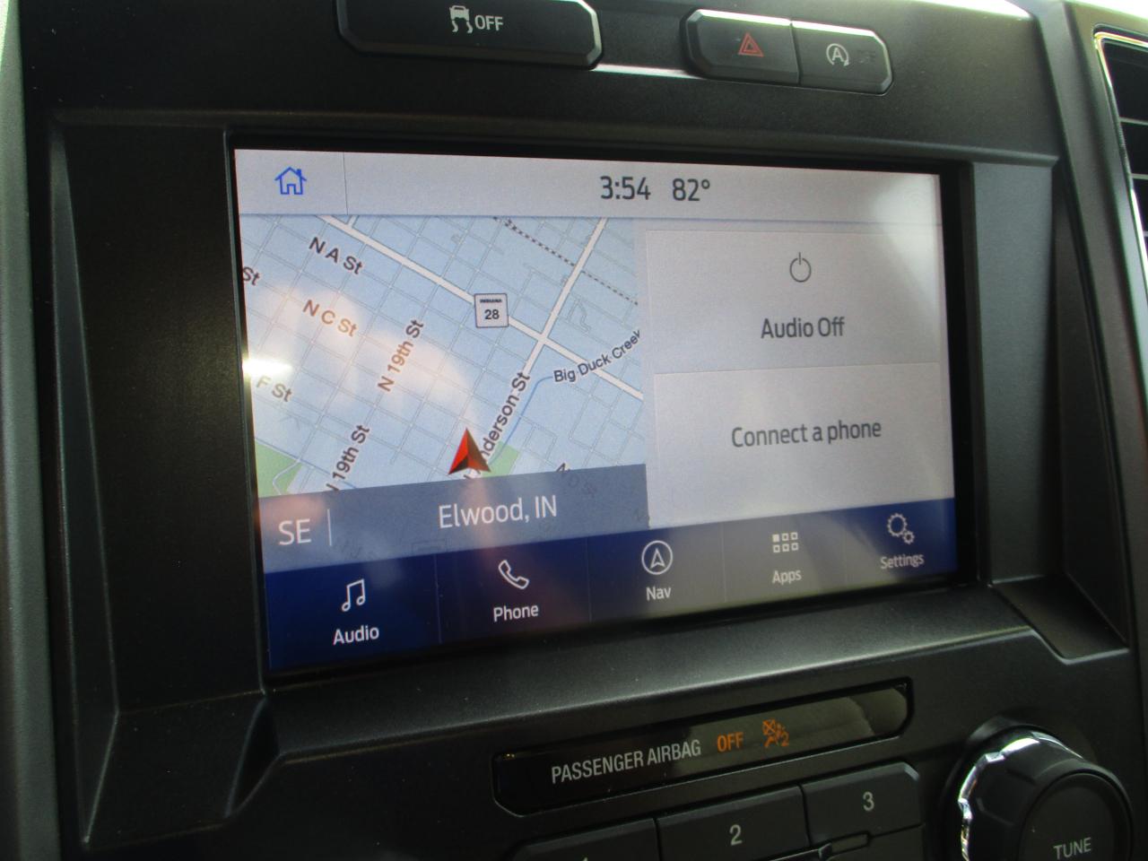 Ford F-150 SuperCrew 150" XLT 4WD 2019