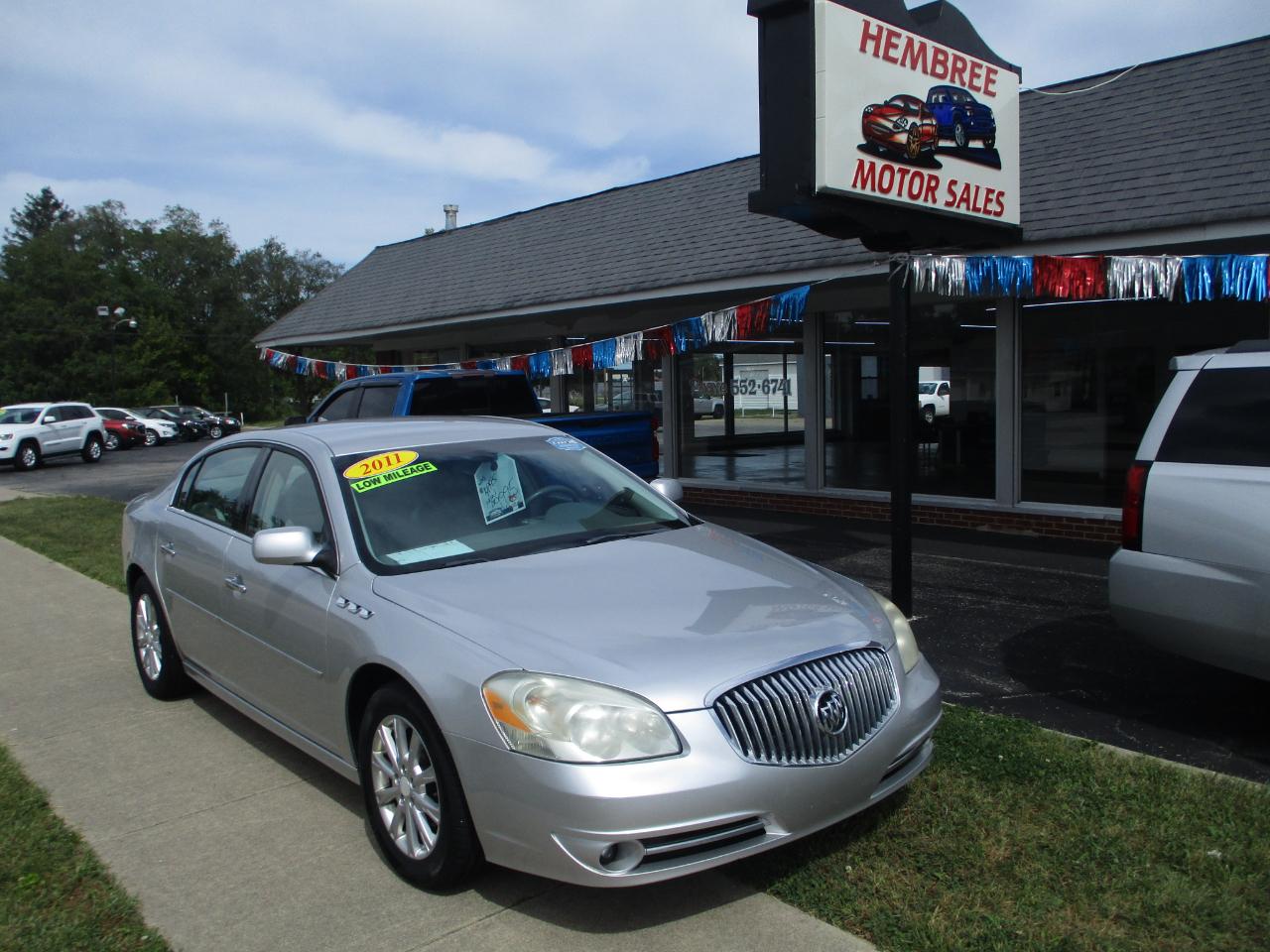 Buick Lucerne CXL 2011