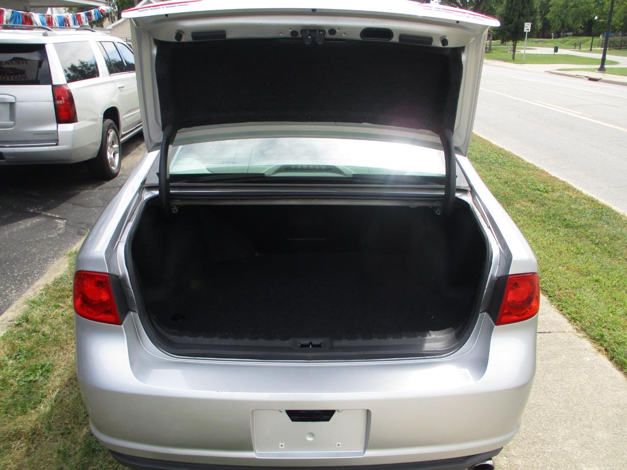 Buick Lucerne CXL 2011