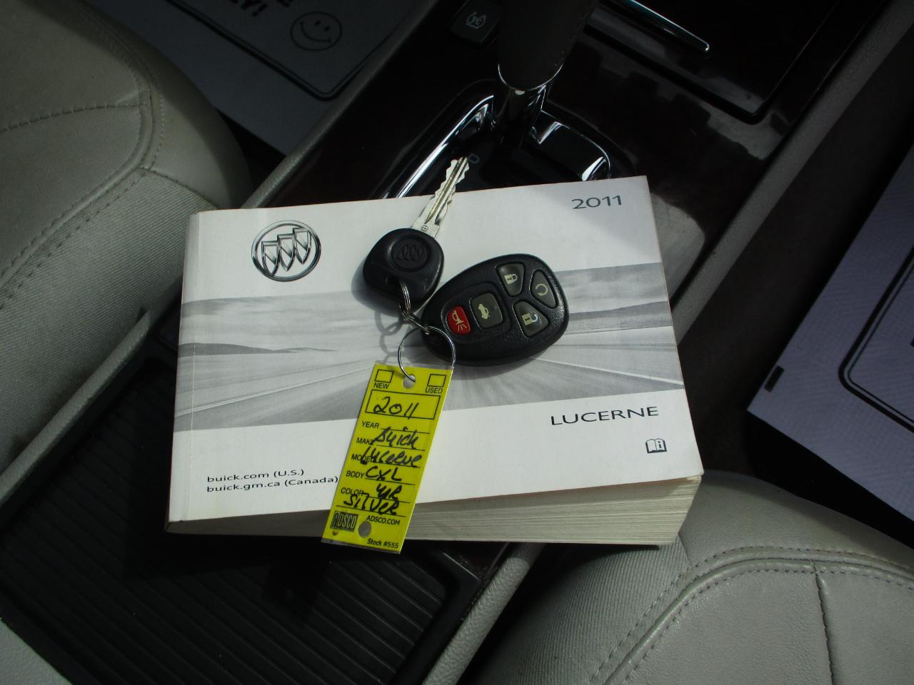 Buick Lucerne CXL 2011