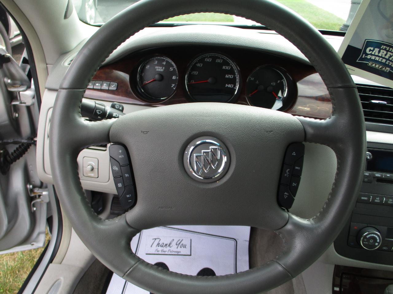 Buick Lucerne CXL 2011