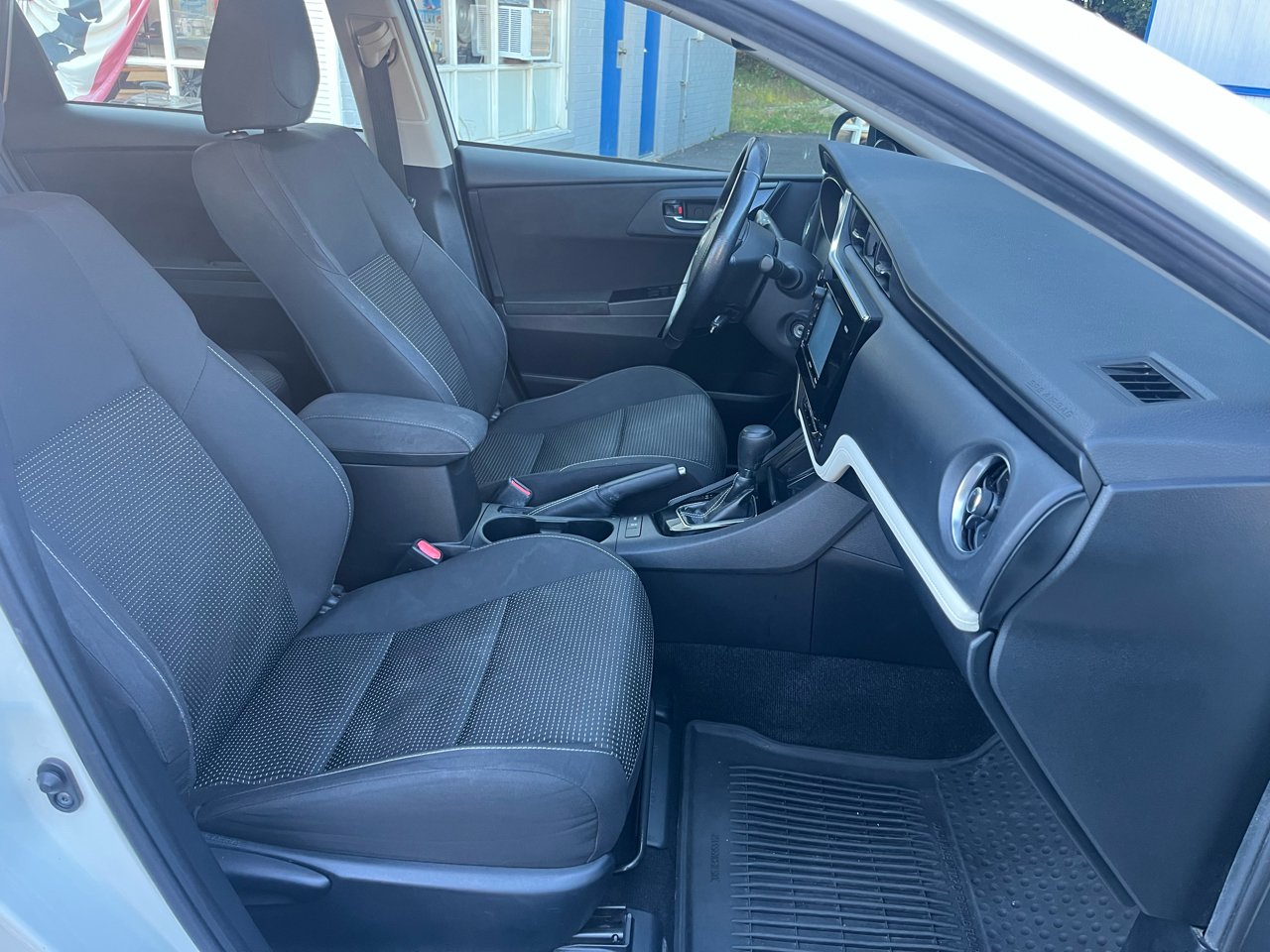 2016 Scion iM Base photo 16