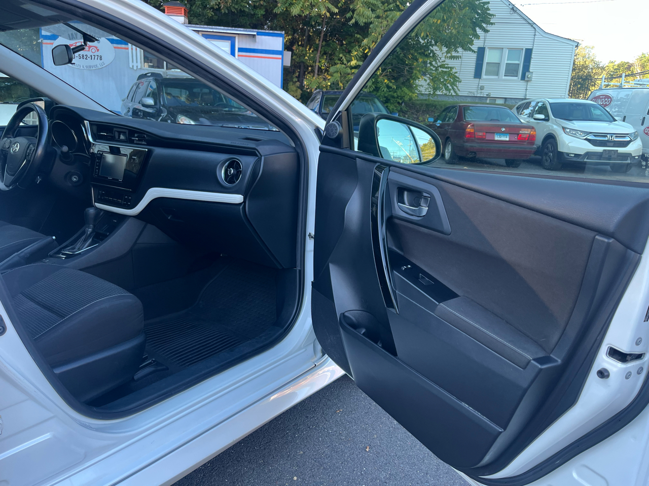2016 Scion iM Base photo 17