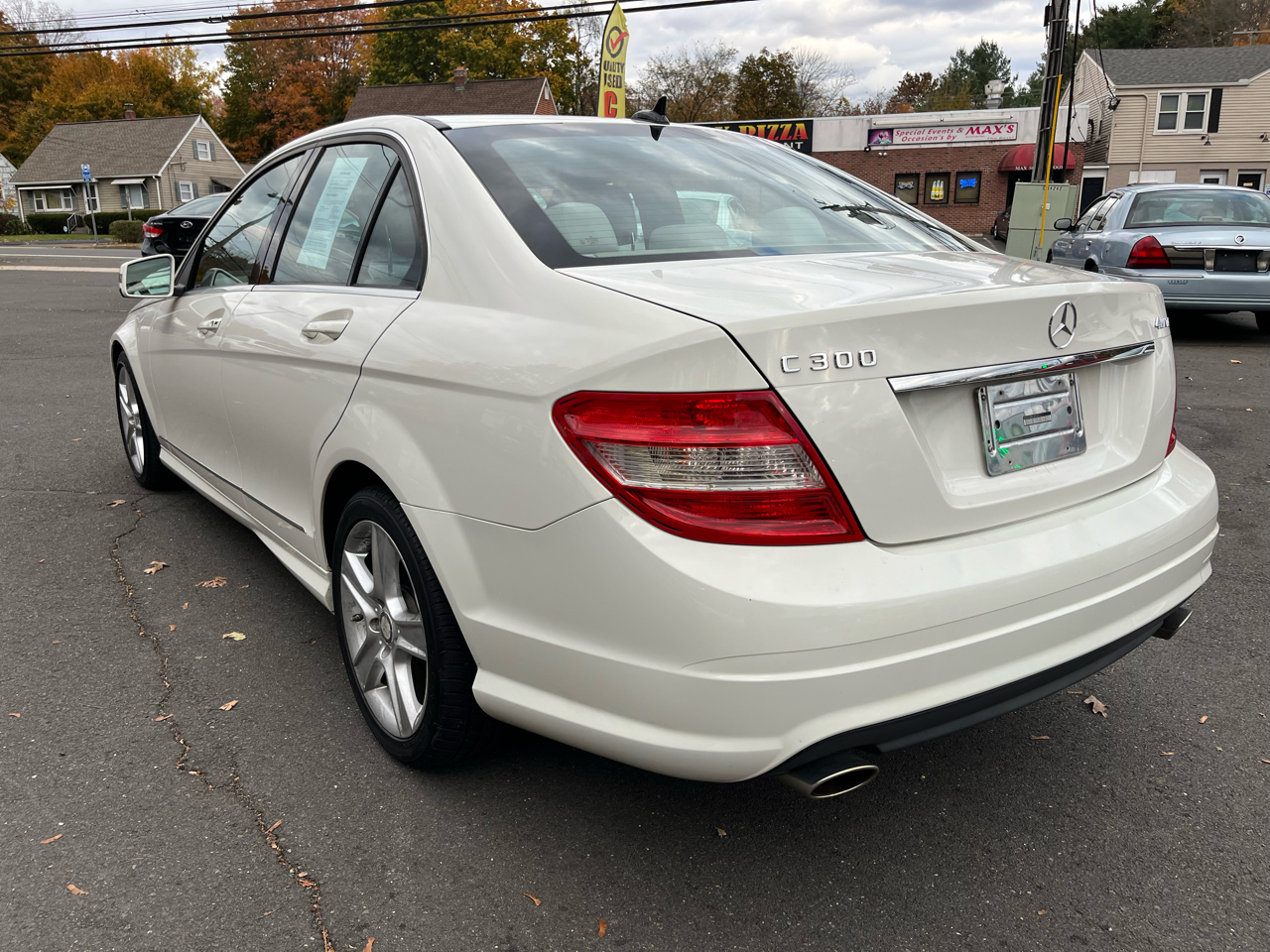 Mercedes-Benz C-Class 4dr Sdn C 300 Sport 4MATIC 2011 Mercedes-Benz C-Class 4dr Sdn C 300 Sport 4MATIC 2011