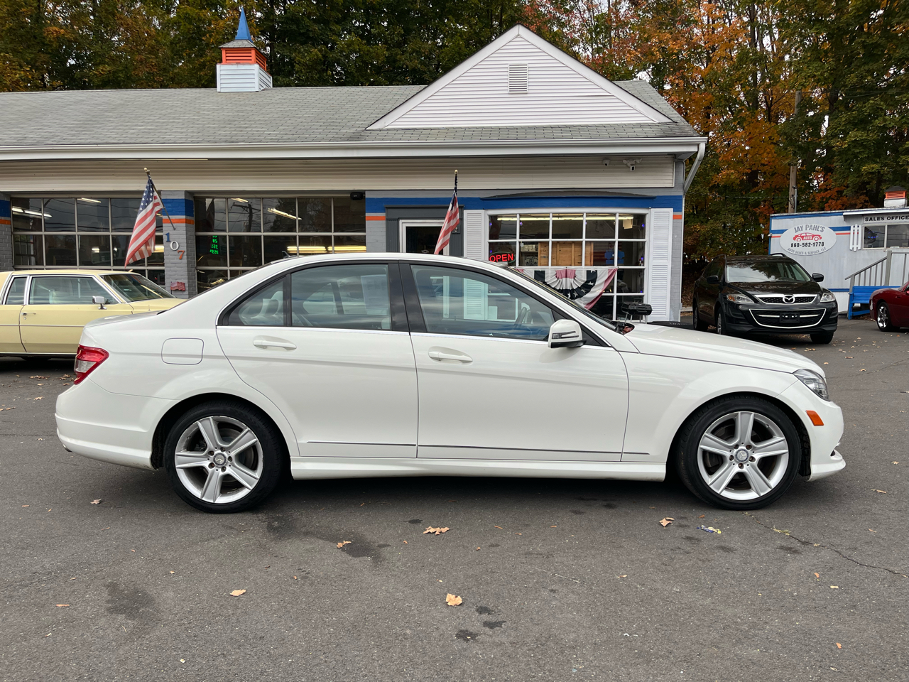 Mercedes-Benz C-Class 4dr Sdn C 300 Sport 4MATIC 2011 Mercedes-Benz C-Class 4dr Sdn C 300 Sport 4MATIC 2011