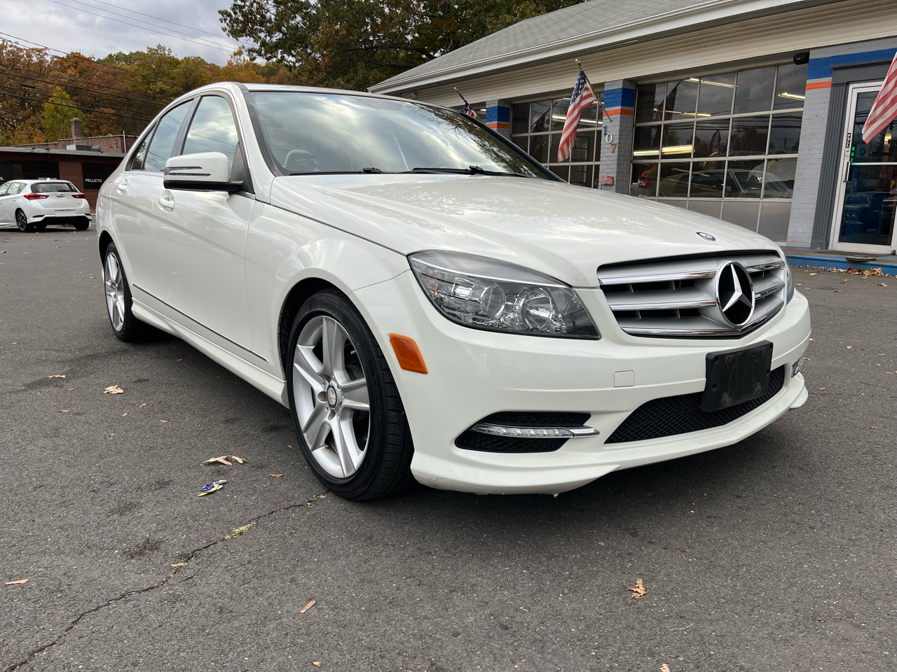 Mercedes-Benz C-Class 4dr Sdn C 300 Sport 4MATIC 2011 Mercedes-Benz C-Class 4dr Sdn C 300 Sport 4MATIC 2011