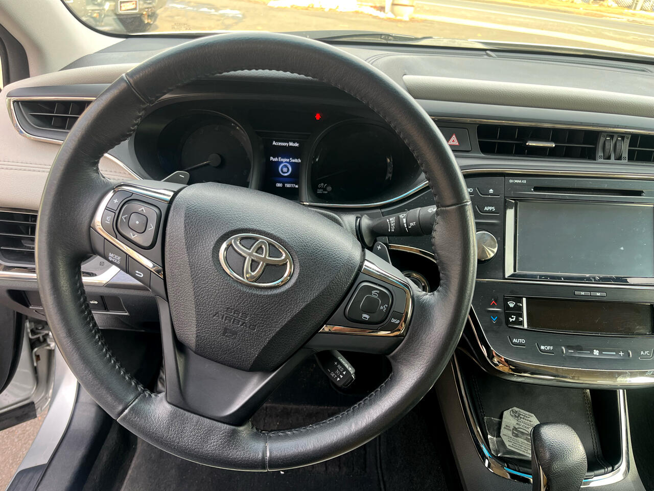 Toyota Avalon 4dr Sdn XLE Premium (Natl) 2016