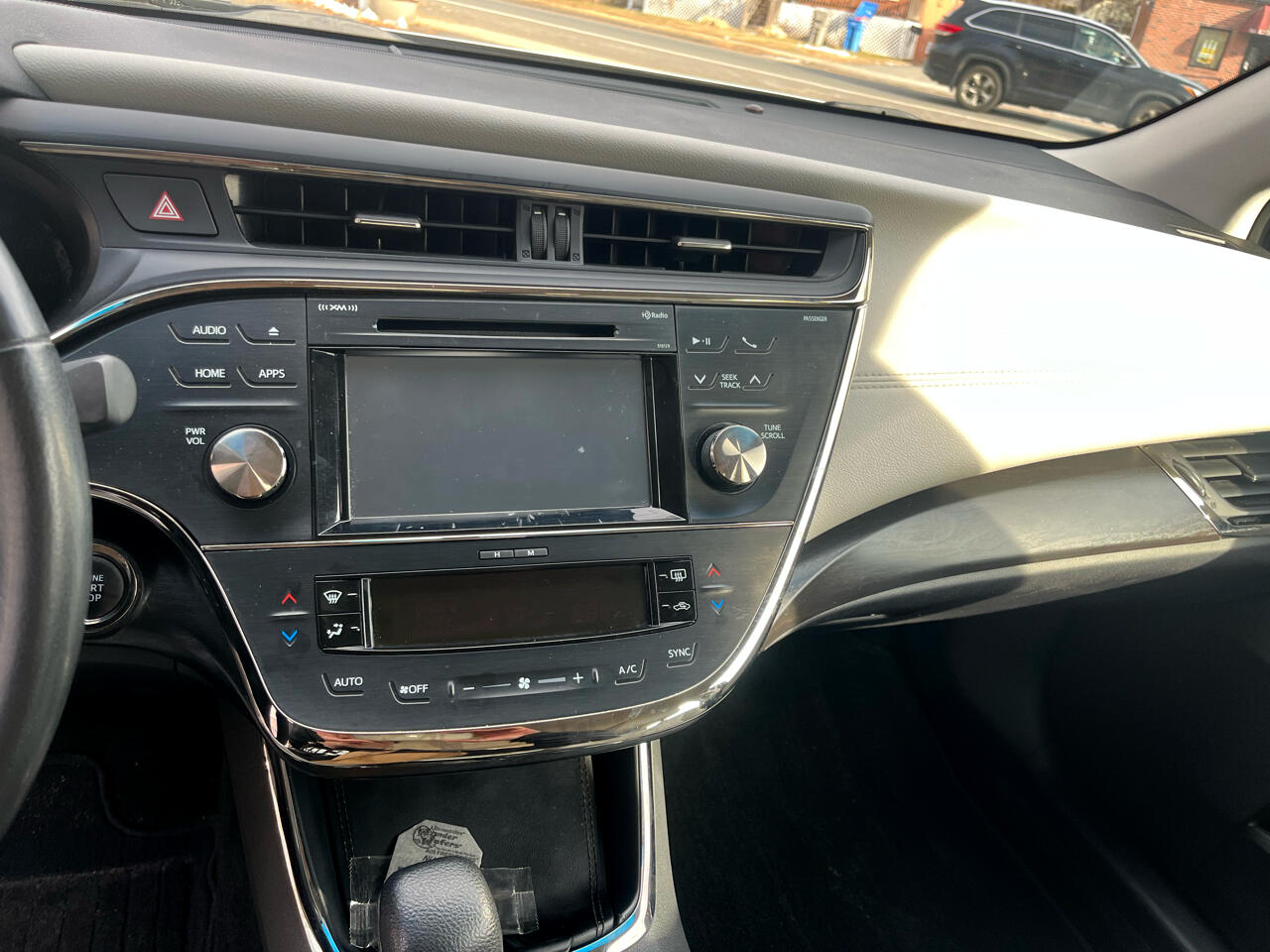 Toyota Avalon 4dr Sdn XLE Premium (Natl) 2016