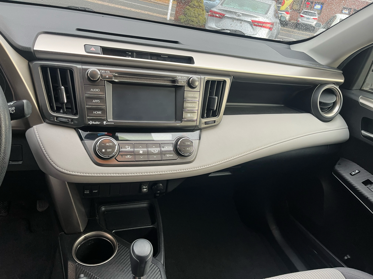 Toyota RAV4 AWD 4dr XLE (Natl) 2014