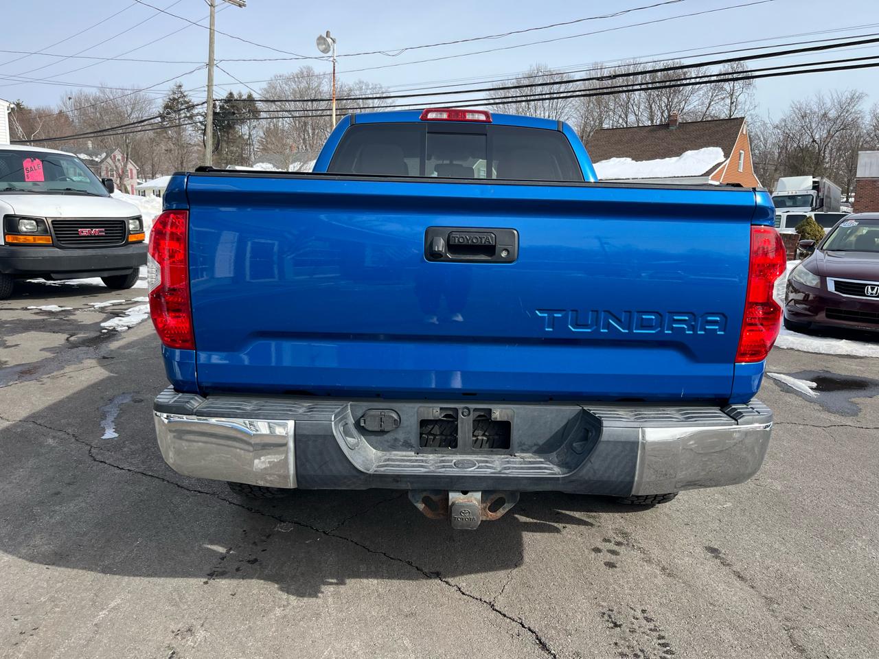 Toyota Tundra 4WD Truck Double Cab 4.6L V8 6-Spd AT SR5 (Natl) 2016